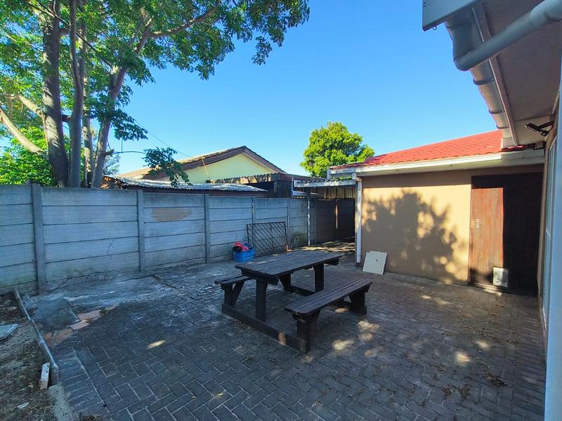 To Let 3 Bedroom Property for Rent in St Dumas Western Cape